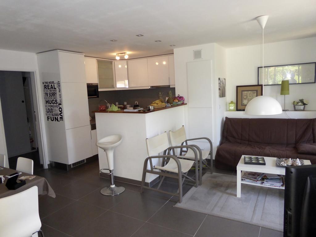 Les Enganes Apartman Fréjus Kültér fotó
